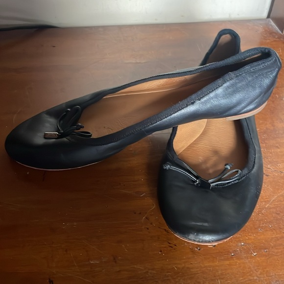 Coach flats - Picture 3 of 3